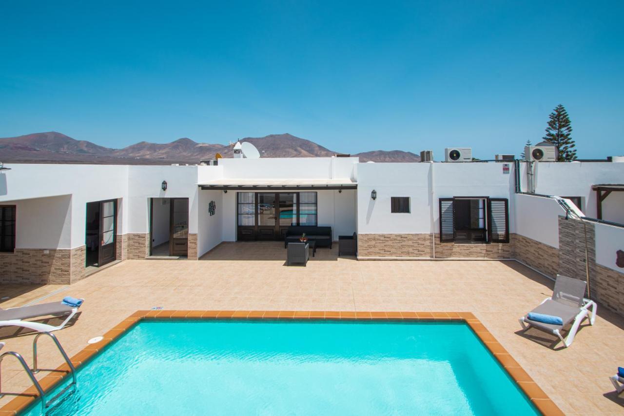 Villa Pancho Playa Blanca  Bagian luar foto
