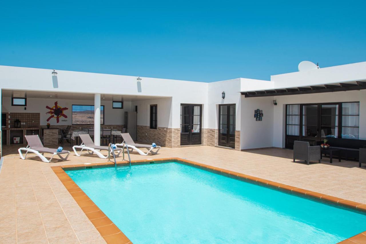 Villa Pancho Playa Blanca  Bagian luar foto